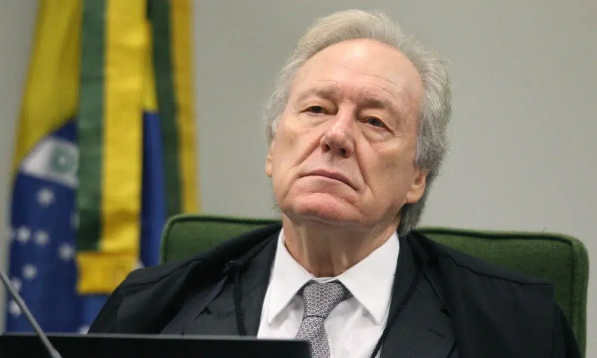 Ministro Lewandowski antecipa aposentadoria do STF para 11 de abril