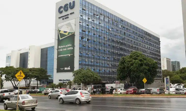 CGU abre investigação sobre farra dos descontos em aposentadorias